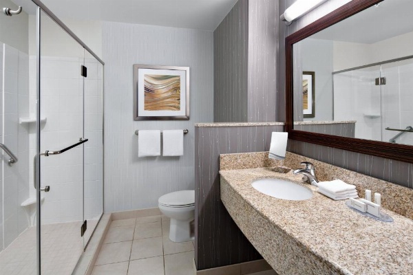 Courtyard by Marriott Raleigh North/Triangle Town Center image 19
