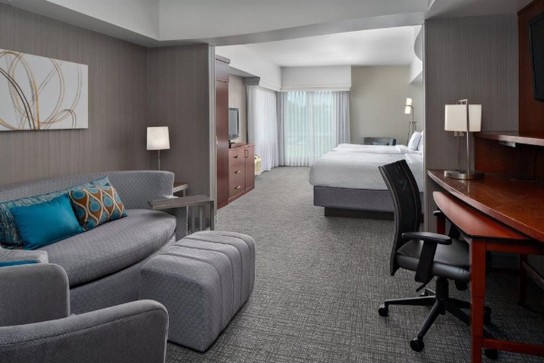 Courtyard by Marriott Raleigh North/Triangle Town Center image 25