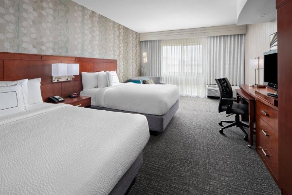 Courtyard by Marriott Raleigh North/Triangle Town Center image 8